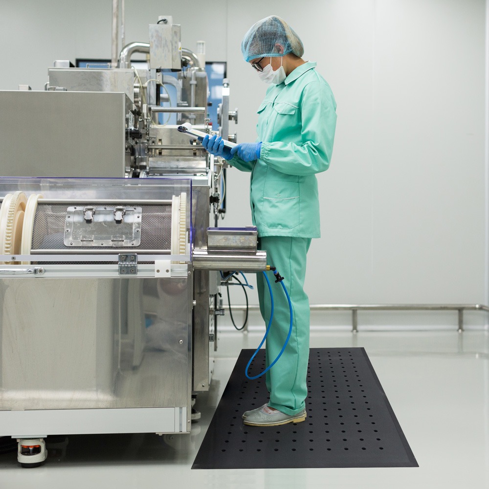 workplace matting for the healthcare industry with anti-fatigue mats