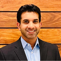 Dr Lushen Pillay